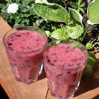 blackcurrant banana smoothie