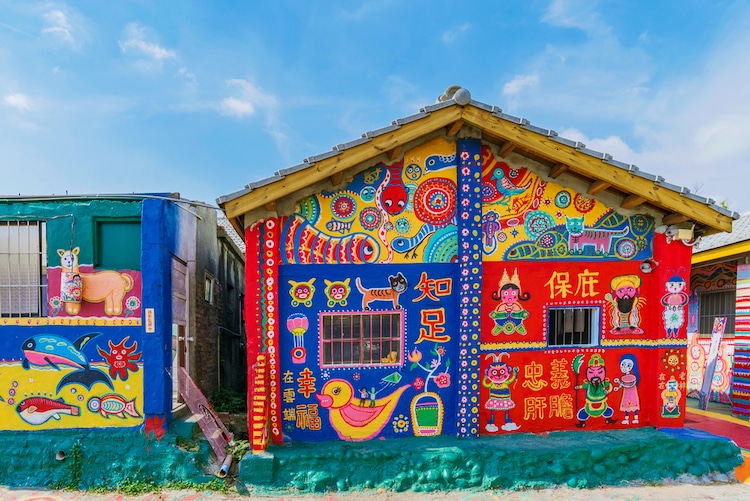 A 97-Year-Old Man Saved His Village By Painting Buildings With Colorful Art