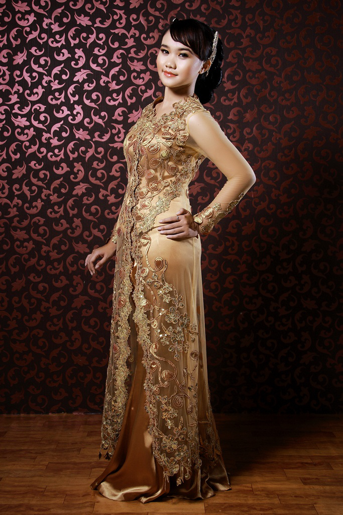  Model Baju Kebaya  Yang Sedang Populer Kumpulan Model  Kebaya  Modern