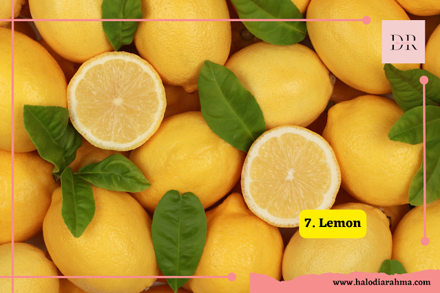 gunakan skincare yang mengandung lemon