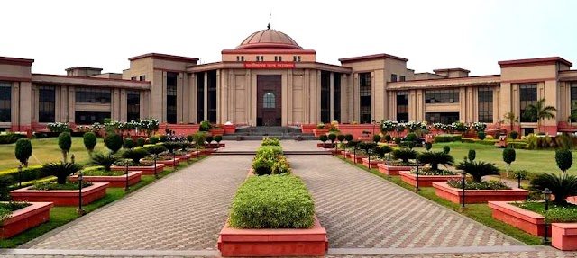 Chhattisgarh High Court Denies Back Wages to Employee Acquitted Post-Conviction