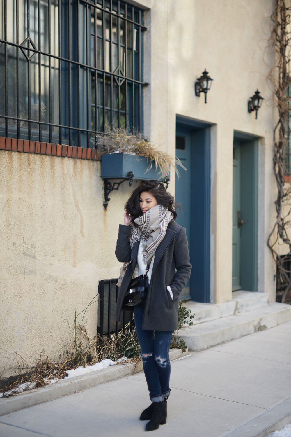 Oversized scarf and Acne Studios Jensen Boots / FOREVERVANNY.com