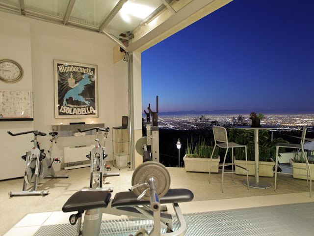 Photo of home gym with the view