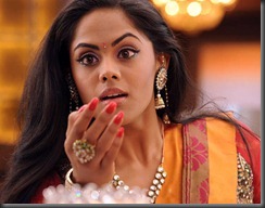 Karthika-In-saree