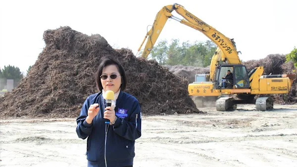 ▲彰化縣政府農業處代理處長蕭麗玲感謝公私協力尋求葡萄藤新解方，讓農廢循環再利用，創造永續環境。（記者林明佑翻攝）