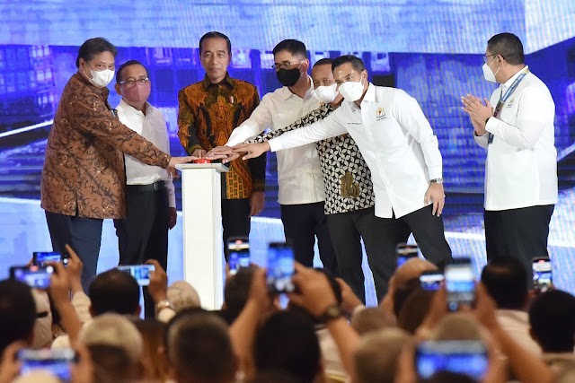 Presiden Jokowi Buka Rapimnas Kadin Tahun 2022