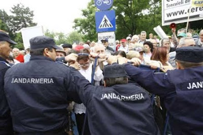 Cadrele didactice intră în grevă generală din 31 mai