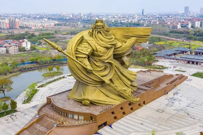 Bức tượng Quan Văn Trường(Quan Vũ) ở Kinh Châu - Trung Quốc