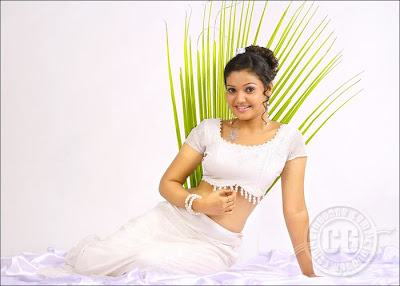 Bhumika Chawla Wedding Pictures on October 2009   Mallu Aunties Hots