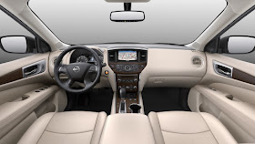 Interior view of 2018 Nissan Pathfinder Platinum