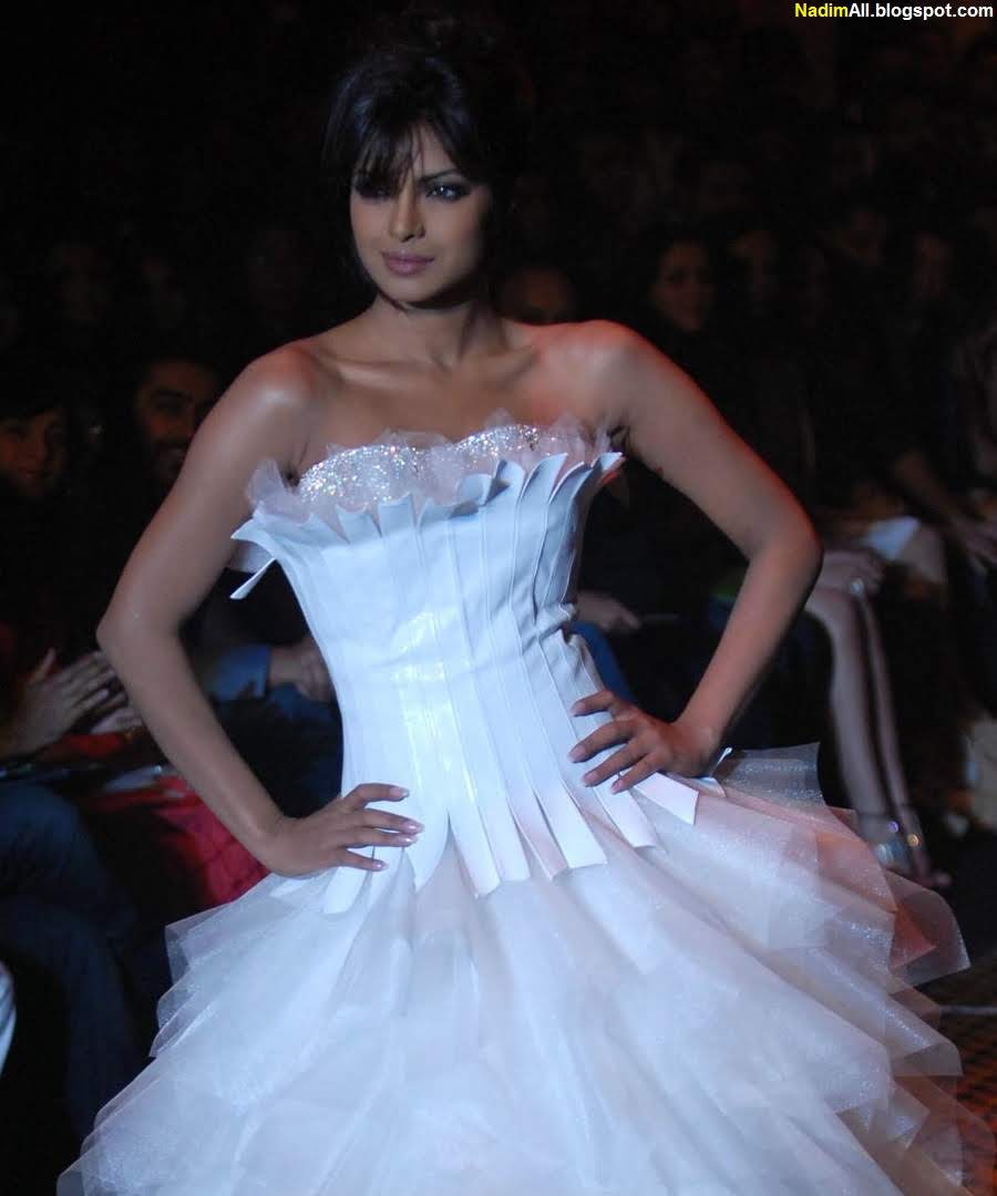 priyanka-chopra-hot-2008