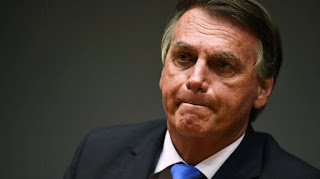 Bolsonaro diz que Enem "começa a ter a cara do governo" e garante prova