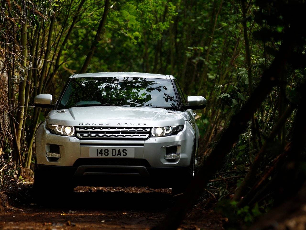 RR Evoque Off Road Wallpapers