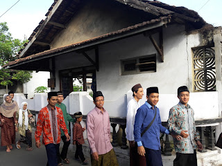 Rombongan IPPNU Kirig saat Silaturrohim ke Rumah Kyai di Kota Kudus