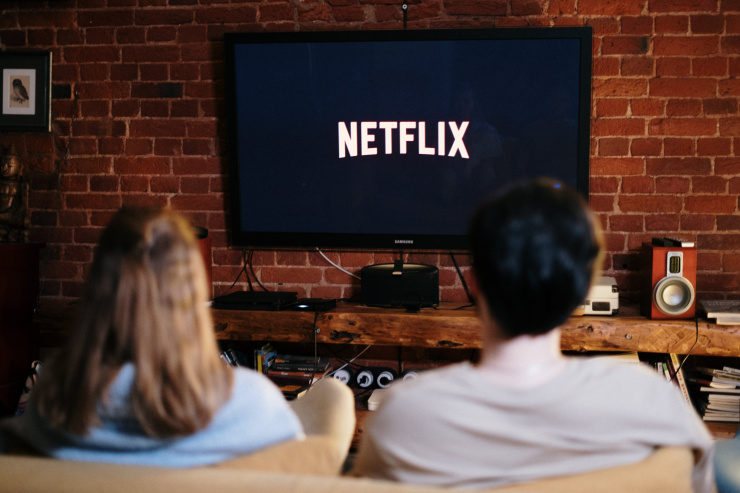 smart TV showing Netflix