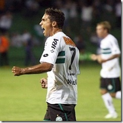 meia-david-comemora-gol-pelo-coritiba-1296702606513_300x300