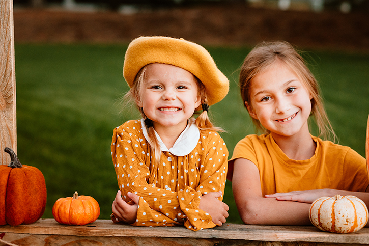 longmont mini sessions, fall mini sessions longmont colorado, colorado photographers, fall photos longmont, pumpkin stand minis, pumpkin minis longmont, longmont portrait photographers, longmont fall mini sessions, longmont family photographers, longmont childrens photographer, longmont family photoshoot, longmont family portraits, autumn photoshoot longmont