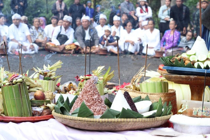 Prosesi sakral ritual masyarakat adat