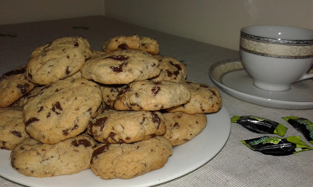 biscuits with chocolate