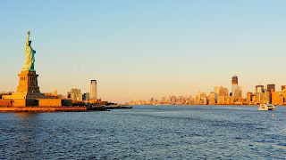 vista do barco para a Estátua da Liberdade, Nova York