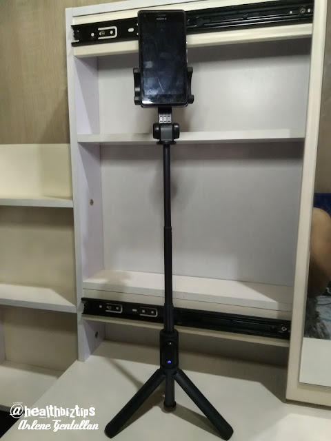 Xiaomi Mi Selfie Stick Tripod Bluetooth Shutter control Review | @healthbiztips