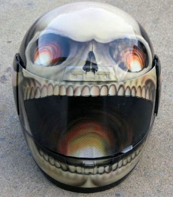 20 Cool and Creative Motorcycle Helmet Designs (20) 7