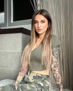 Octavia May Full HD Photos