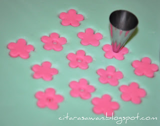 Hiasan Fondant Cupcake (Si Manis Bunga) / Fondant Cupcake 