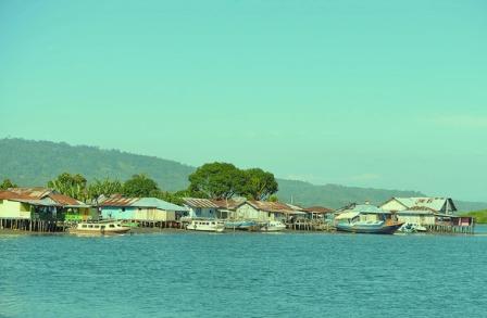  merupakan sebuah daerah yang letaknya berada di bawah kaki gunung api Gamalama pada sebua  8 Tempat wisata Ternate Maluku Utara Yang Menarik Dikunjungi