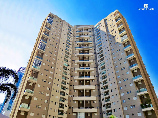 Vista ampla da fachada interior do Condominium Club East Side - Paraíso - São Paulo