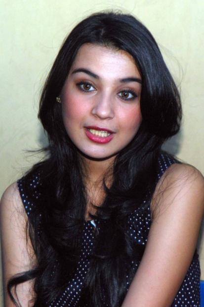 Shireen Sungkar - Photos