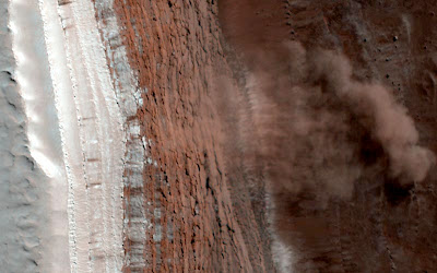 An avalanche on Mars