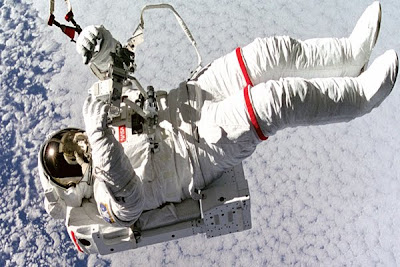 Space Travel http://nasa-satellites.blogspot.com/