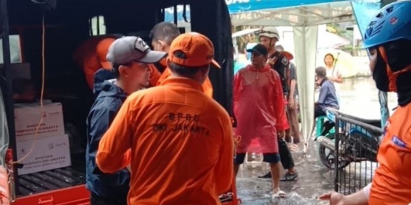 Banjir di Beberapa Wilayah Jakarta yang Sempat Tinggi Mulai Surut