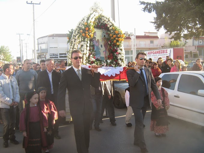 Κατάνυξη στην περιφορά της εικόνας στην Ευαγγελίστρια