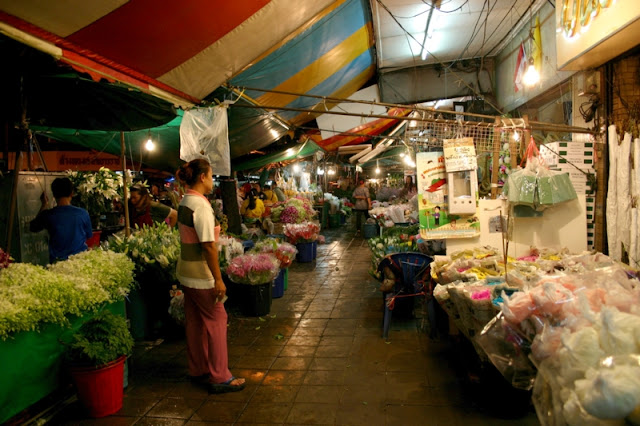 Bangkok Night Flower Market