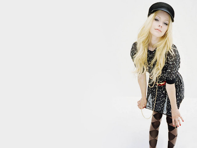 Hot Wallpapers of Avril Lavigne