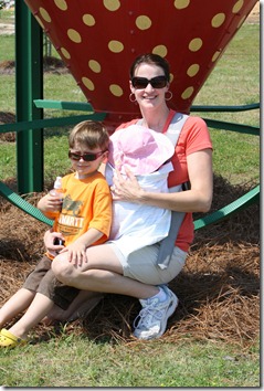 Mommy and Wes and Cailyn 05-2011