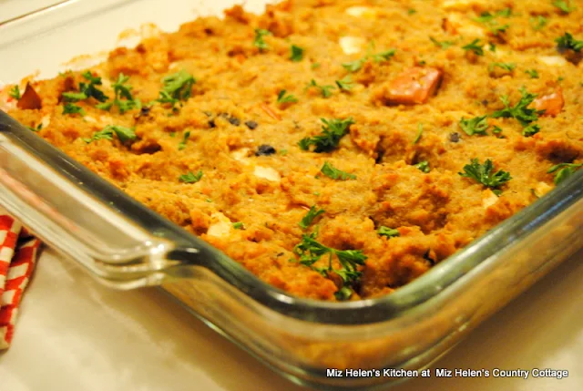 Cornbread and Apple Dressing at Miz Helen's Country Cottage