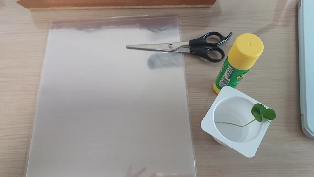 여섯잎 클로버 책갈피