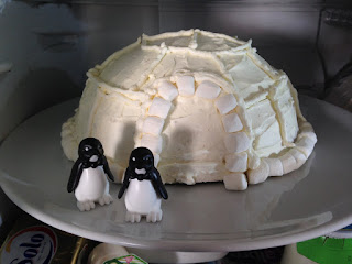 igloo cake 