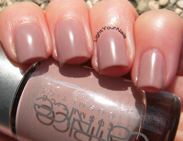 Catrice FeMALE Nude