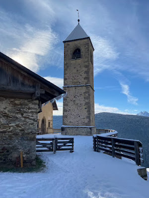 Dolomiti: Chiesa di San Leonardo a Casamazzagno