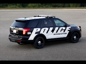 Ford Police Interceptor Utility Vehicle 2011 (2)