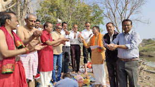 नर्मदा पूजन कर लिया स्वच्छता संकल्प