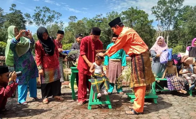 13 Tradisi dan Budaya Minangkabau Sumatera Barat Yang Masih Eksis