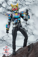 S.H. Figuarts Kamen Rider Na-Go Beat Form 24