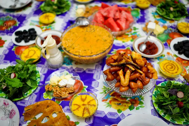 ইফতারের পিক ডাউনলোড - কি দিয়ে ইফতার করা উত্তম - খেজুরের ছবি - iftar party pic  - insightflowblog.com - Image no 14