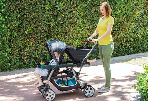 TRAIN-YOUR-CHILD-RIDING-STROLLER-SECURELY