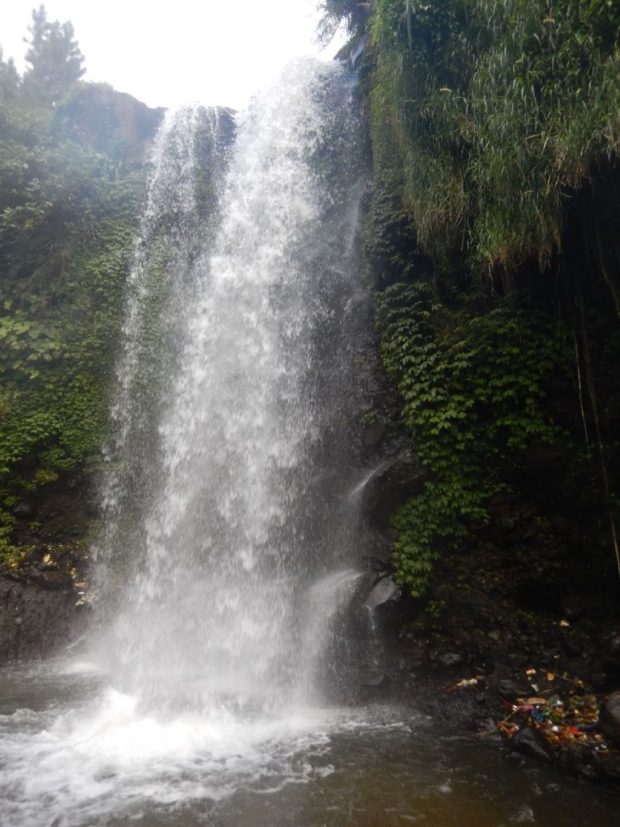 Destinasi Wisata Curug Putih Yang Memukau